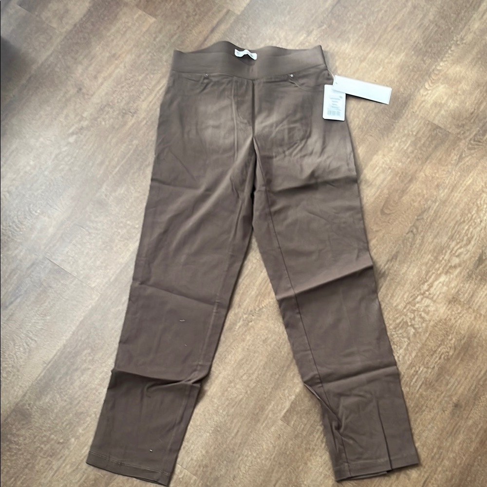 89th & Madison NWT Mocha Dress Pants (S/P)
